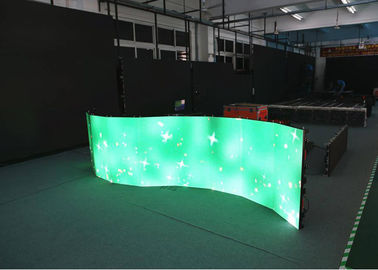 China PH5.95 500mm x 500mm kurvte LED-Schirme, IP65 gebogene geführte Plattenanzeige fournisseur
