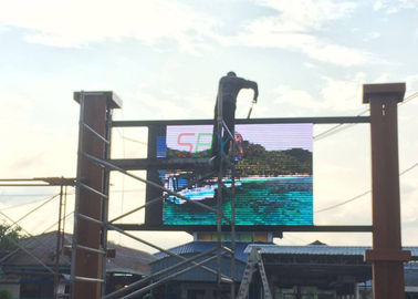 China LED Plakatwerbung 7500nits P12 IP65 im Freien 2 volle Jahre fournisseur