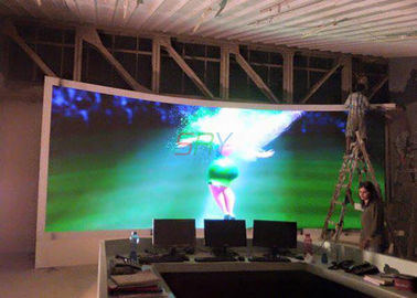 Farbe des Konferenzzimmers 4mm kurvte LED-Schirme mit hoher Bildwiederholfrequenz fournisseur